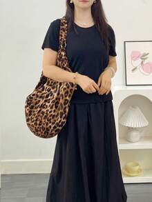 大容量豹纹单肩包，女士斜挎包，休闲多用途手提包，拉链开合，面料柔软，轻便可折叠，适合工作、学习、旅行 - 巧克力棕 - 查看 7