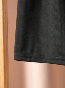 2pcs/Set Teenage Boys' Casual Sports Line Print Gradient T-Shirt And Solid Shorts Set, Suitable For School, Sports Warm-Up, Training