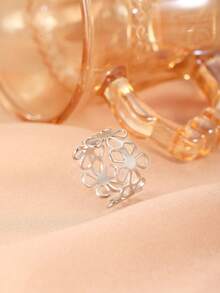 1 件简约时尚个性化不锈钢五瓣花开口戒指，适合女性日常和派对佩戴