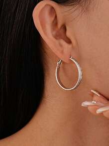 1 par de pendientes elegantes de aro redondo con pliegues para mujeres, adecuados para fiestas y trabajo