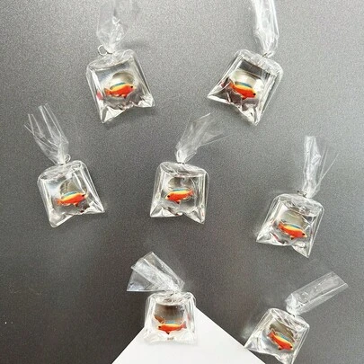 7个逼真水袋鱼冰箱贴，10色树脂金鱼袋形冰箱贴，卡通海洋热带小鱼装饰磁贴，海洋水生生物冰箱装饰，个性化冰箱贴，适用于厨房、办公室、白板、储物柜和洗碗机，厨房和家居装饰，派对礼物