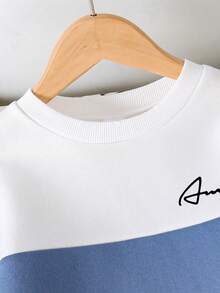 青少年男孩字母印花拼色圆领运动衫和拼色裤子套装 - 藍色 - 查看 3