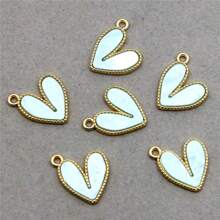 10 件合金心形吊坠，珐琅爱心吊坠，适合 DIY 珠宝制作 - 多种颜色 - 工艺用品 - 适合珠宝制作者和手工艺人 - 送给创意人士的完美礼物 - 愛心 - 查看 9