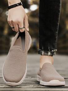 Chaussures à enfiler respirantes en maille pour hommes, mocassins décontractés, chaussures en maille légères et confortables, chaussures de loisirs d'intérieur et d'extérieur