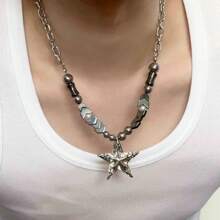 1pc Y2K Style Beaded Star Titanium Steel Niche Subculture Punk Goth Necklace, European & American Aesthetic