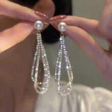 1 Peça Brincos Fashionistas com Formato de Gota de Água Cúbica, Adequados para Uso Diário de Mulheres