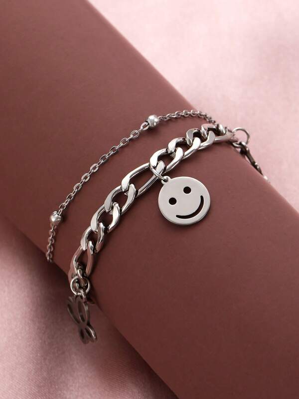 Una pulsera femenina de doble capa de acero inoxidable de moda