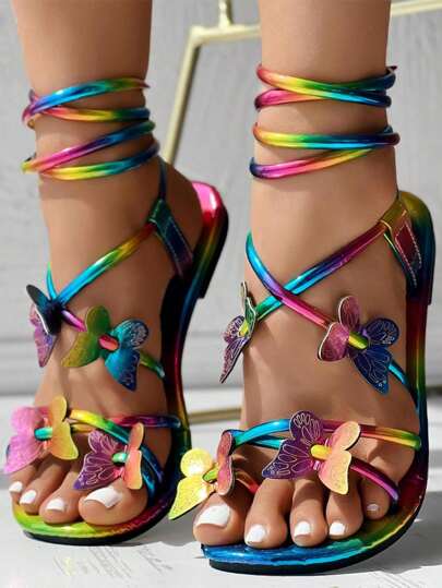 Sandalias planas de mujer con correas cruzadas de degradado de color, decoración de mariposa 3D, zapatos playeros livianos y cómodos de verano, nueva llegada