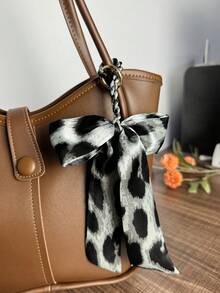 1pc Minimalist Leopard Print Bow Bag Charm / Keychain Pendant Cheetah Print Backpack Decor Bows - Dark Grey - View 2