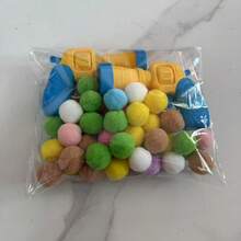 有趣的 DIY 互动猫/狗毛绒玩偶发射器套装、室内训练玩偶枪套件、安静的高弹性毛球发射器、无害的射击器和弹弓，用于宠物娱乐和亲密接触，各种玩偶枪颜色