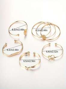5pcs/Set Vintage Exaggerated Wide Cuff Bracelet Set, Gold Smooth Asymmetrical Bangle And Bracelets, Suitable Gift For Girlfriends And Friends.Perfect Gift For Birthdays, Holiday Gifts, And Parties. Suitable For Daily Wear And Holiday Celebrations, Suitable For All Seasons, And Is An Ideal Choice For Holiday Accessories. - 金色 - 查看 4