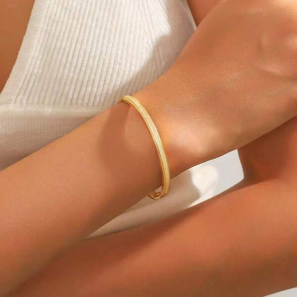 1pc Stainless Steel Vacuum Plated Gold Frosted Bangle, Unisex Minimalist Glamorous Shiny Elegant Fashion Open Cuff Bracelet, Suitable For Casual, Party, Holiday, Banquet Occasions