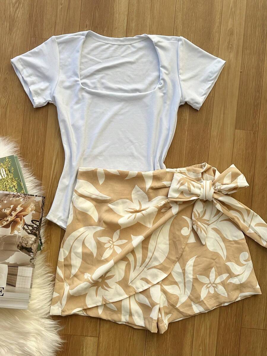 KISTYLE Women's Set Of Suplex Bodysuit + Skirt With Printed Shorts With Lining - 白色和杏色 - 查看 1