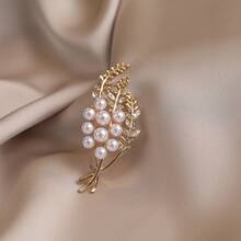 1pc Shiny Casual Zinc Alloy & Faux Pearl Tulip Design Brooch Pin For Women, Suitable For Daily Wear In Spring, Summer, Autumn And Winter Backpack For School Office Accessories Shirts Jacket Jewelry Christmas Halloween Clothes Pin Funny Cute Teacher Gifts Costume Accessories Bag Charms - Gold - View 7