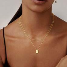 Conjunto de 2 peças com design de nicho de luxo, colar com 26 letras do alfabeto inglês e camada dupla, corrente elegante, versátil e simples para clavícula