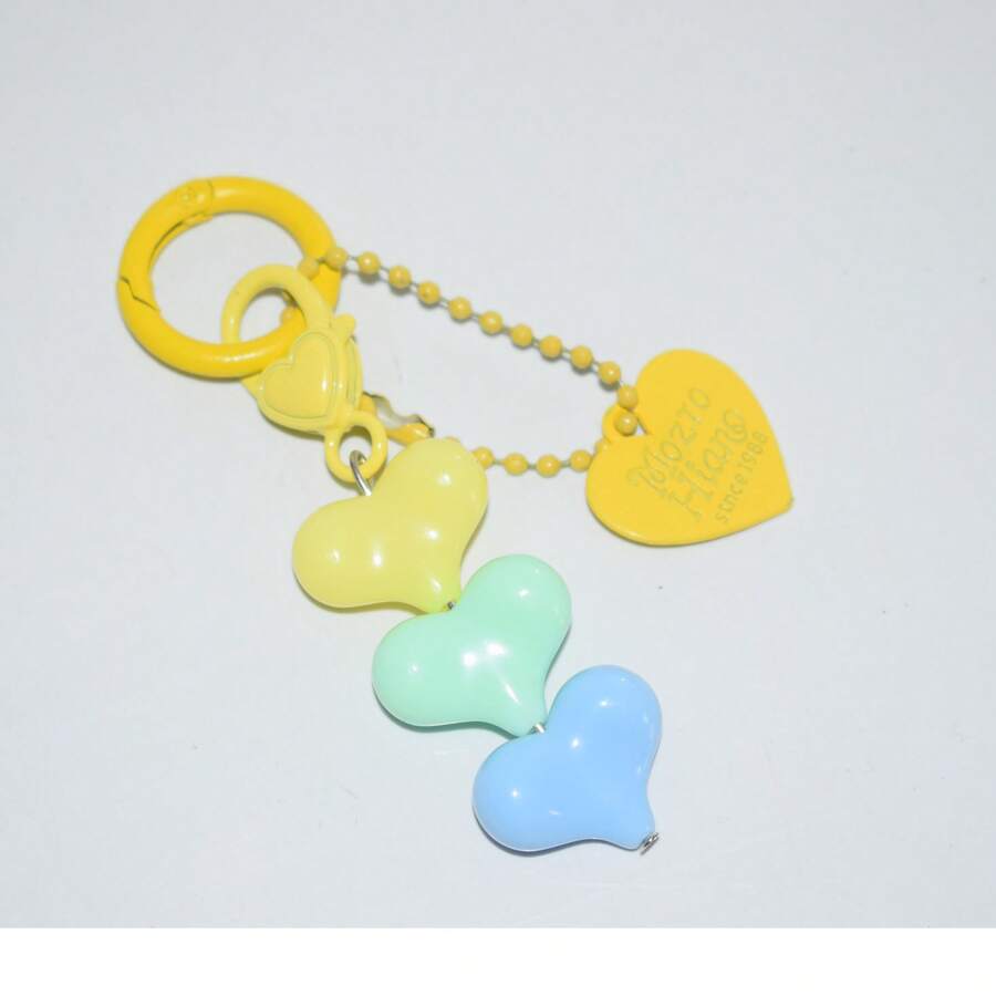 1 件心形汽车钥匙链吊坠，可爱彩色串珠饰品，精致耳机盒装饰学校汽车配件哥特 Y2k