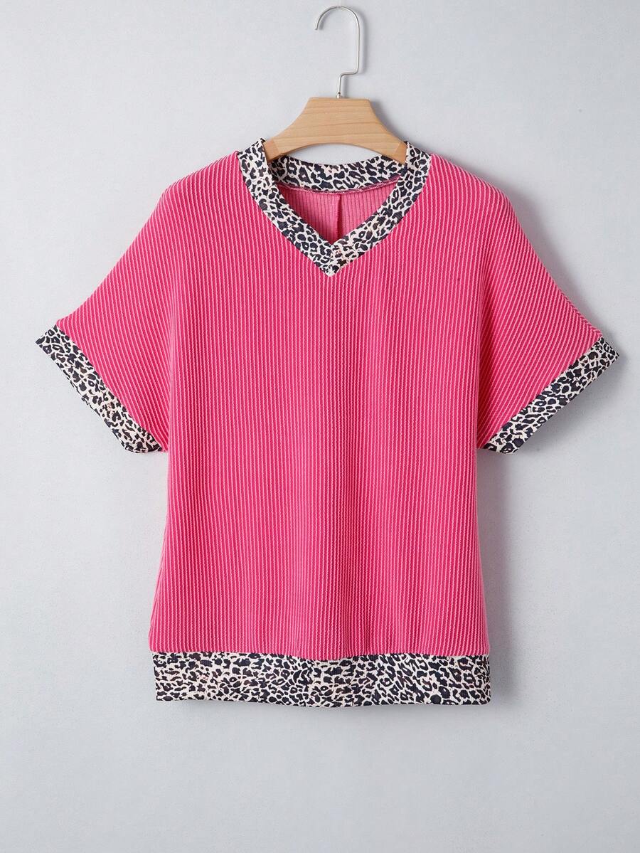 亮粉色豹纹拼布绳纹V领T恤上衣