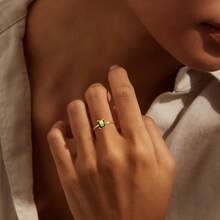 Anillos de piedra natal dorados de KAERUN para mujeres, sin oxidación, anillos apilables chapados en oro de 14K, anillos de gema de zafiro baguette, regalos hechos a mano para el cumpleaños de la madre e hija, tallas 6, 8, 9, 10 - 02 de febrero (Amatista) - Ver 8