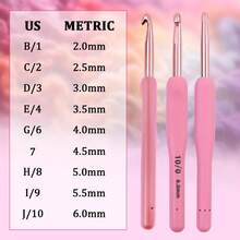 [9 种尺寸钩针套装] 9 种尺寸轻质铝制钩针套装，适用于钩针编织和针织，带储物袋和 23 件配件，初学者钩针套装，钩针用品，粉色