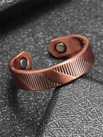 1pc Fashion Bohemian Striped Cut Out Finger Ring, Charm Accessory For Men And Women, Street Style, Party, Motorcycle