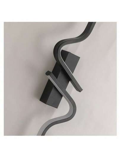 Moderne LED Wavy Wand Lamp, Home Providing Warm Lighting. This Aluminum Sconce Is Ideal Bedside, Luxe Indoor Lighting, Entryway, Attic, Garden, Porch, Dining Hall, Corridor, Living Room, Kitchen Isl Bedroom. view 7