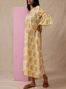 Womens 3/4 Puff Sleeve Floral Maxi Dresses Boho Summer Casual V Neck Long Flowy Swing Dress - Yellow - View 4