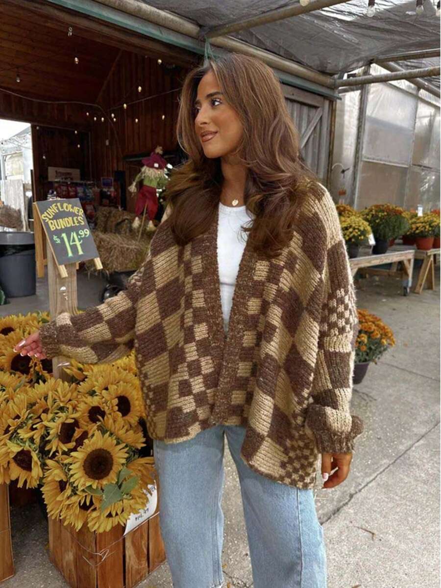 Vivid Style Women's Checkered Knitted Cardigan, Lantern Sleeve Relaxed-Fit Oversized Jacket, Retro Autumn/Winter Sweater