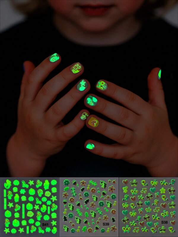 3 feuilles de stickers pour ongles qui brillent dans le noir pour femmes et petites filles - 9 feuilles de set de décoration d'ongles 3D autocollants DIY incluant des décalcomanies d'ongles de licorne, papillon, cerise, dinosaure pour femmes, enfants et filles