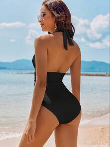 [Small Chest Gathered Belly Cover Swimsuit] Minimally Sophisticated V-Neck Swimsuit For Women, With A One-Piece Small Chest Gathered To Cover The Belly And Soak In Hot Springs For Vacation