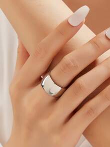 1 pièce Bague décontractée en acier inoxydable plaqué or 18 carats, bijoux pour femmes, convient pour les mariages, les fêtes, les sorties et autres occasions, peut être utilisé comme cadeau - Bague lisse et large - Voir 4
