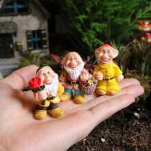 Set Of 7pcs Miniature Fairy Garden Gnomes Dwarf Figurines Mini Resin Garden Gnomes Figures Funny Bonsai Micro Statue Decoration
