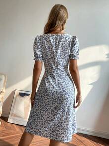 Vestido Estampado Margarita: Manga Corta Volante, Cuello Cuadrado, Falda Midi con Lateral – Encanto Retro, Ajuste Femenino, Estilo Clásico con Detalles Atractivos | Perfecto para Uso Diario, Vacaciones, Playa y Vestidos Casuales para Mujer - Azul - Ver 2