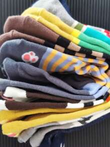 5 pares de calcetines de media caña para mujer con patrones de perros de dibujos animados, resistentes al olor, que absorben la humedad, suaves y cómodos, adecuados para deportes al aire libre/fiestas y uso diario. Calcetines cortos transpirables con lindos patrones de perros de dibujos animados.