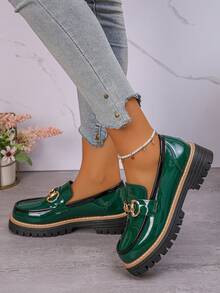 英伦风女式皮革一脚蹬乐福鞋，厚底，时尚百搭，2025年春秋季新品