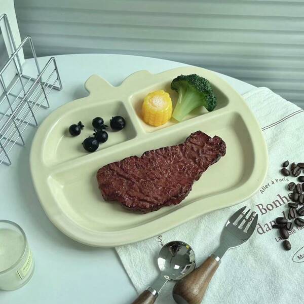 Ceramic Cartoon Apple Shaped Compartment Dish, Ceramic Dining Plate, Food Divider Plate, Interesting Design Boosts Appetite, Suitable For Healthy Diet, Salads, Applicable For Home, Restaurant, Cafeteria