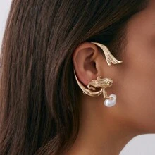 1 pièce Clip d'oreille simple de luxe en métal style ange sirène, faux perle pour un port quotidien, design esthétique chic