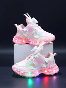 MGO Kidss Tênis infantis MGO primavera e outono, novos tênis com luzes LED, tênis infantis com estampa de borboleta e princesa, com fivela giratória fofa de orelha de coelho, calçados esportivos casuais para meninas de 1 a 6 anos