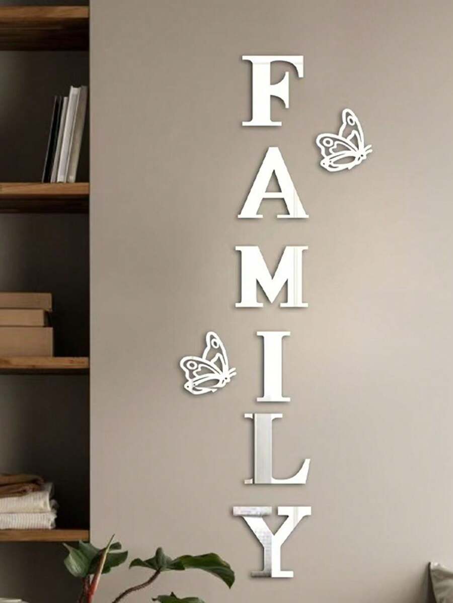 一套8张镜面墙贴，印有蝴蝶家族口号。这些镜面亚克力墙贴防水自粘，非常适合装饰儿童房。