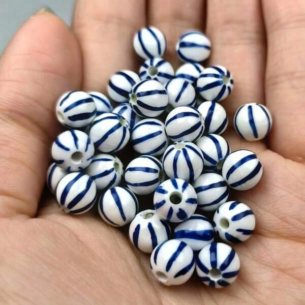 5/10 Cuentas de cerámica pintadas a mano | Colección Asiática | Cuentas de 8mm a rayas azules y blancas| Suministros para hacer joyas DIY para pulseras, collares, aretes| Cuentas de artesanía de estilo japonés y coreano | Acabado brillante
