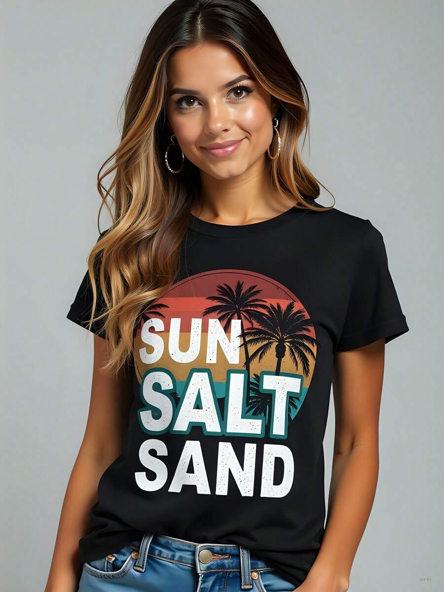 Camiseta de mujer estampada "Sun Salt Sand" negro, algodón 180g, cuello redondo, manga corta. Ideal para verano y playa, estilo casual, cómoda y ligera. Perfecta para combinar con jeans, falda, shorts. Nuevas en moda actual. - Negro - Ver 1