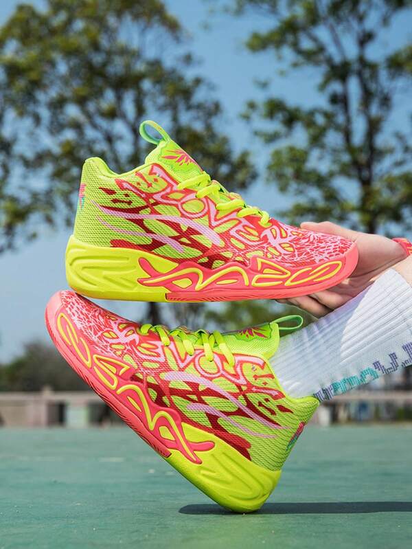 Scarpe da basket alte da uomo, design sfumato multicolore adatto per partite, allenamento, sport all'aperto, antiscivolo, resistente all'usura, confortevoli, traspiranti, scarpe sportive casual alla moda adatte per tutte le stagioni, tomaia in in rete, suola in gomma, per studenti e adulti