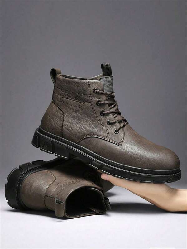 Botas masculinas de cano alto, antiderrapantes e antiodor, confortáveis e versáteis, casuais e com cadarço, 2025