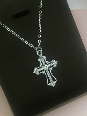 1 pièce Collier croix 3D orné de strass, style de rue personnalisé, cadeau de fête pour meilleurs amis