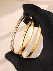 Conjunto de 3 piezas de brazalete de acero inoxidable con encantos de uña y trébol, apropiado para uso diario de mujeres, regalo de Navidad, obsequio de festividades