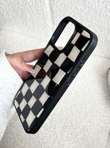 Check Pattern1pc Black & White Geometric Matte Anti-Scratch Epoxy Resin PC Hard Phone Case, Shockproof Cover, Compatible With Iphone 16 Pro Max/14/13/15 Plus/16, Galaxy S25 Ultra/S25+/S25e/S24 FE/S24 Plus, Mate 70 Pro/60 Pro, PURA 70 Pro/PURA 70 Ultra, Mi 14 Ultra/Mi 15 Pro, Birthday Gift For Friends