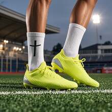 Calcetines de fútbol con agarre cruzado, calcetines deportivos antideslizantes con cruz para hombres y mujeres religiosos, suela gruesa transpirable disponible para EE.UU.6-13, Negro -, One Size - 1 - Ver 7