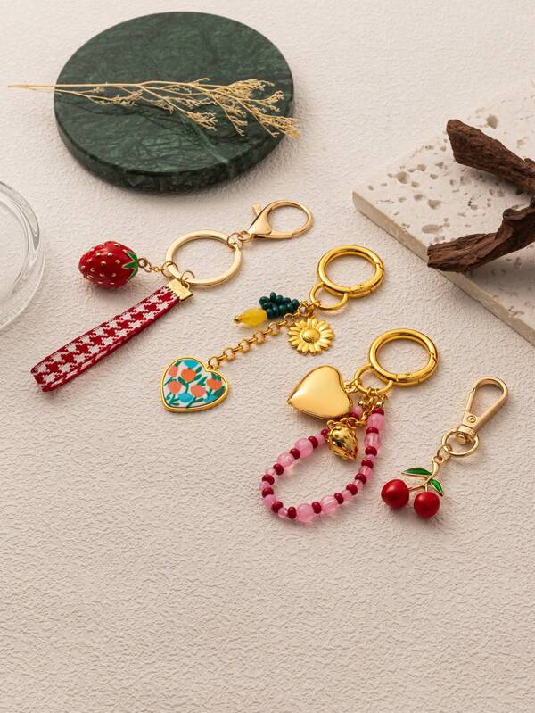 1pc Fashion Keychain Sun Pollen Colored Heart-Shaped Cherry Strawberry DIY Handbagcrossbody Bag, Car Keychain Decoration Can Be Freely Matched. Plated With 18K Gold, Suitable For Giving To Mothers, Wives, And Girlfriends.