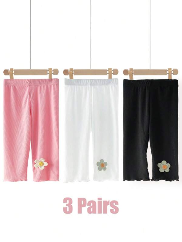 3 Pares de Leggings Minimalistas na Cor Preto, Branco e Rosa, Tecido de Seda Artificial Refrescante, Collants de Menina Infantil de Sete Pontos, Frios e Confortáveis, Decorados com Lindas Flores.
