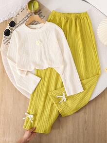 Left Mama Girls 3D Floral Textured Long Sleeve Top And Straight Leg Pants Set, Casual, Spring/Autumn