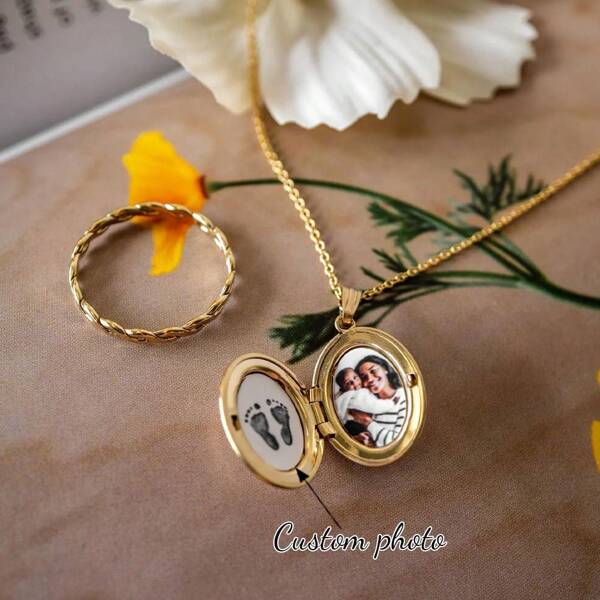 Custom Initial Letter Oval Locket, Keepsake, Bridesmaid Gifts, Engraved Locket With Photo